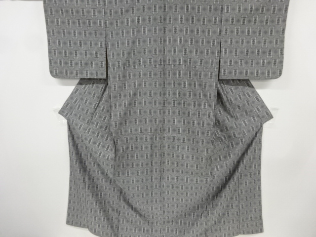 アンティーク　井桁に菱模様織り出し手織り紬着物